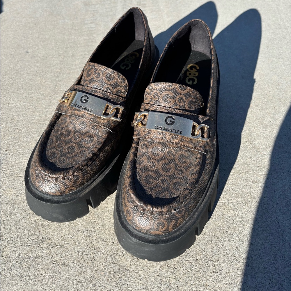 guess platform loafer
